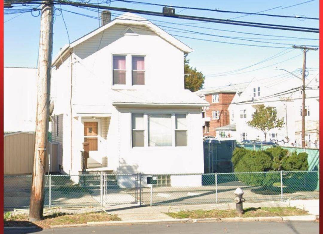 Spacious and bright 3 bedroom, 1.