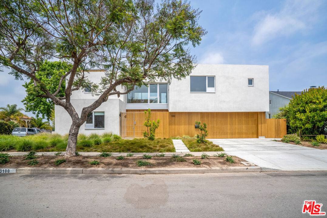 3100   Mountain View Ave 5.0 Marina Del Rey LA