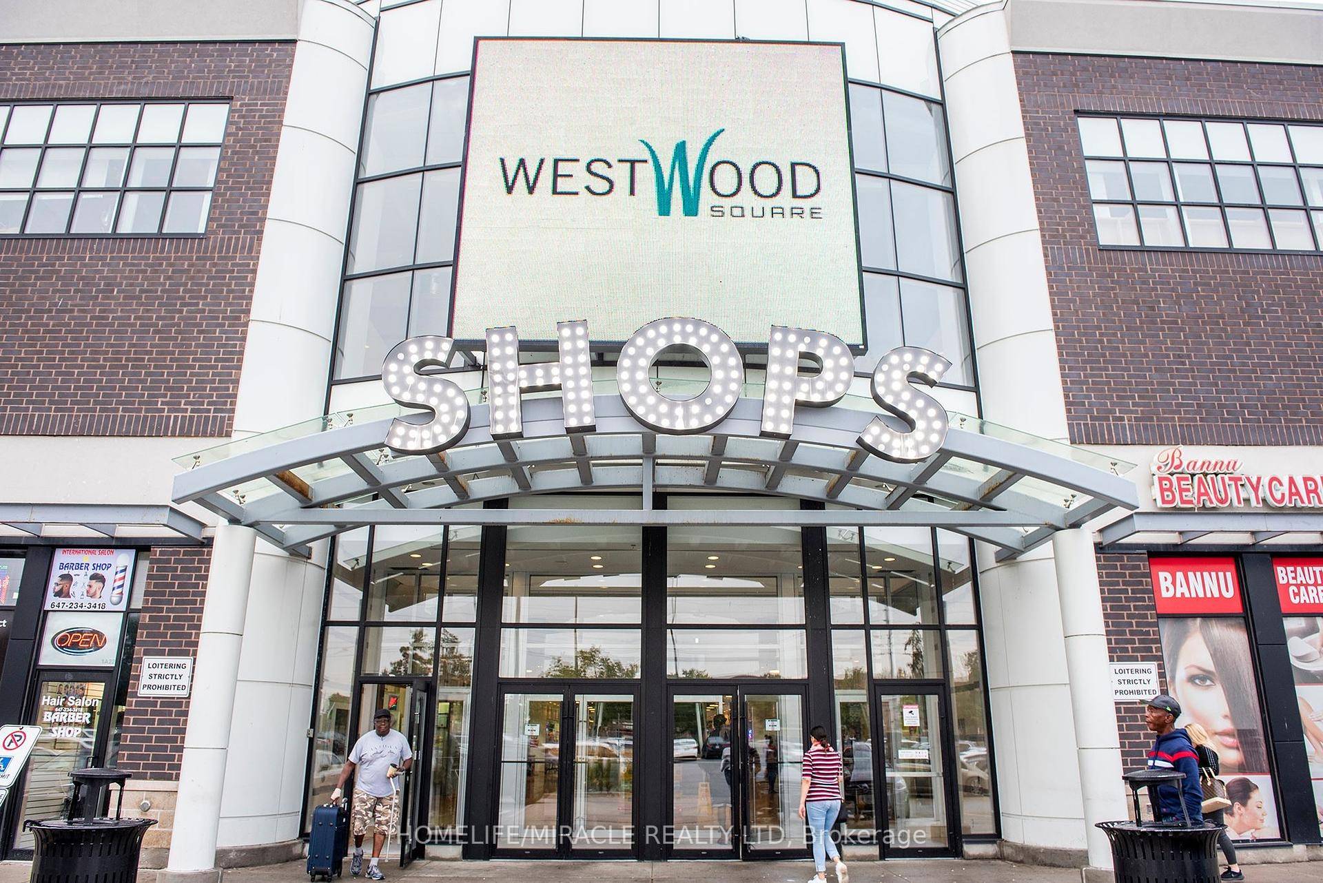Profitable well established Restaurant available in Food court.