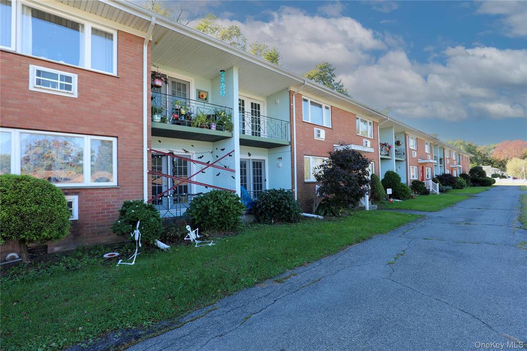 Excellent investment opportunity in one of Ulster County's most desirable rental markets.