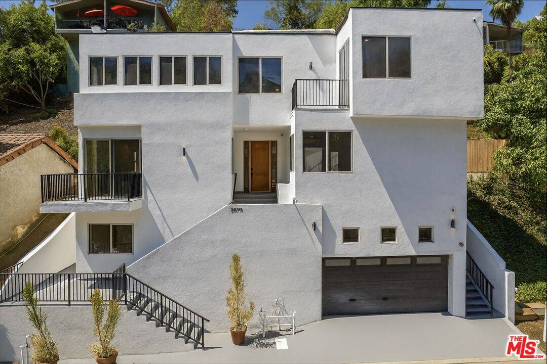 2619   Rinconia Dr 4BR Hollywood Hills East La