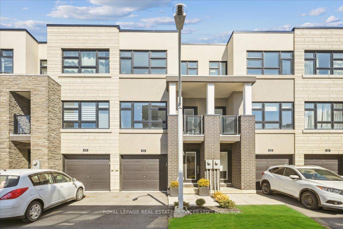 Discover this beautifully upgraded 3 bedroom, 3 bathroom townhome in the heart of Burlington's sought after LaSalle neighbourhood.