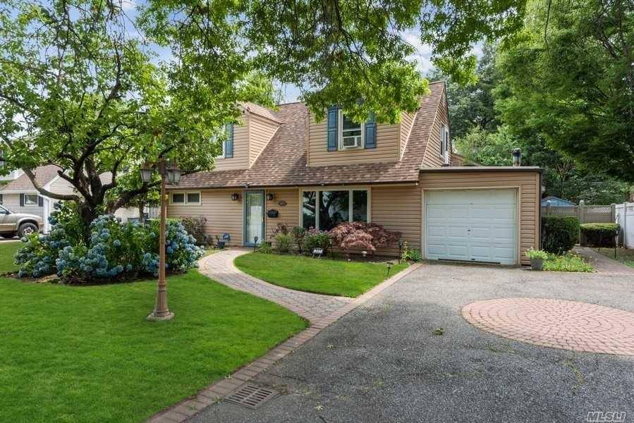 Newly Renovated Charming expended cape features 4 Bedrooms 2 Full Bathrooms Eat in Kitchen W.
