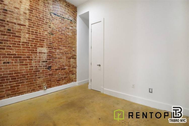 Welcome to 753 Lexington Avenue !