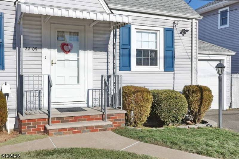 Opportunity Knocks to Own in a Fabulous town !