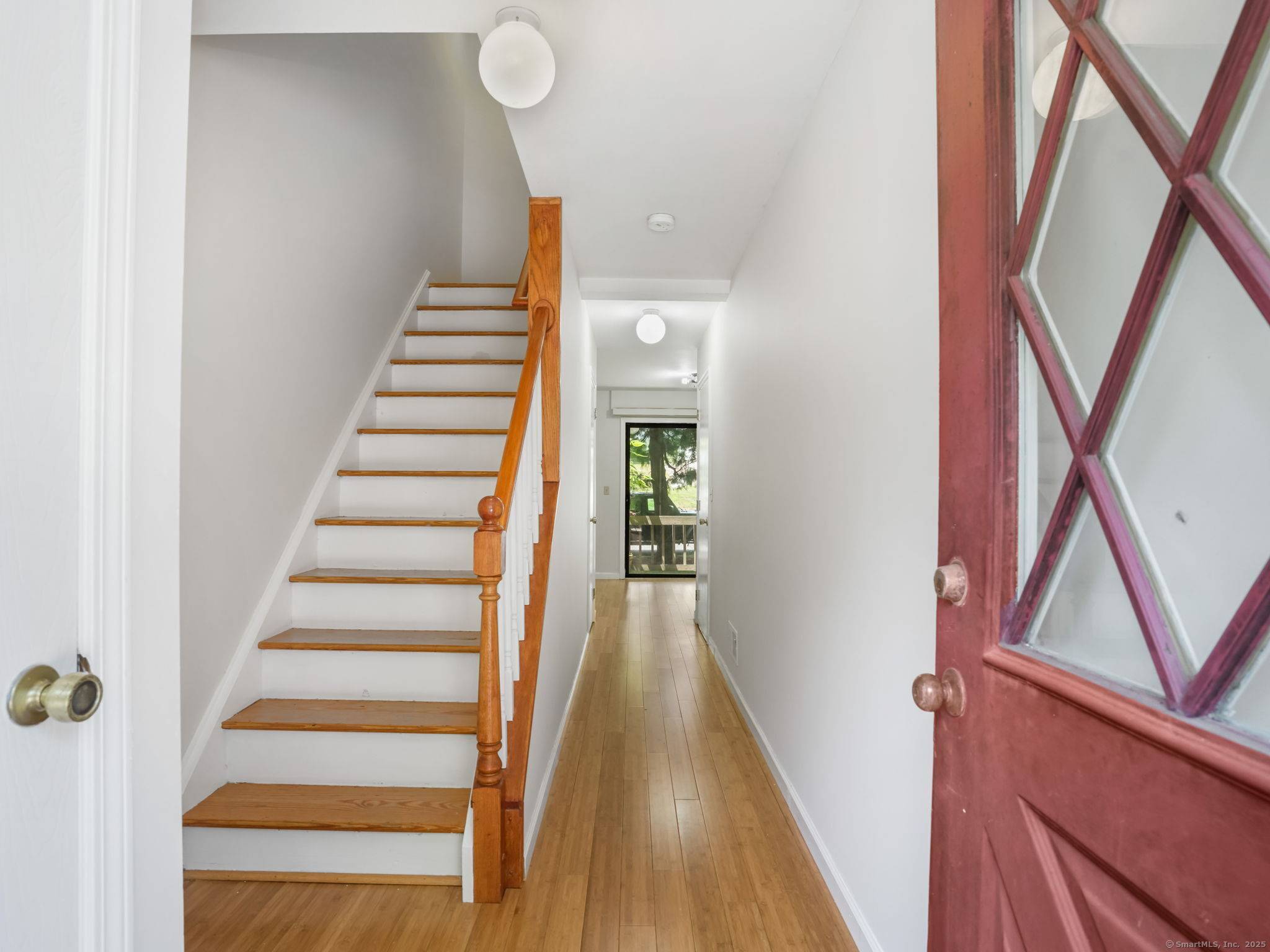 Welcome to 100 Willowbrook Avenue, Unit 5 Stamford, CT This beautifully maintained 2 bedroom, 2.