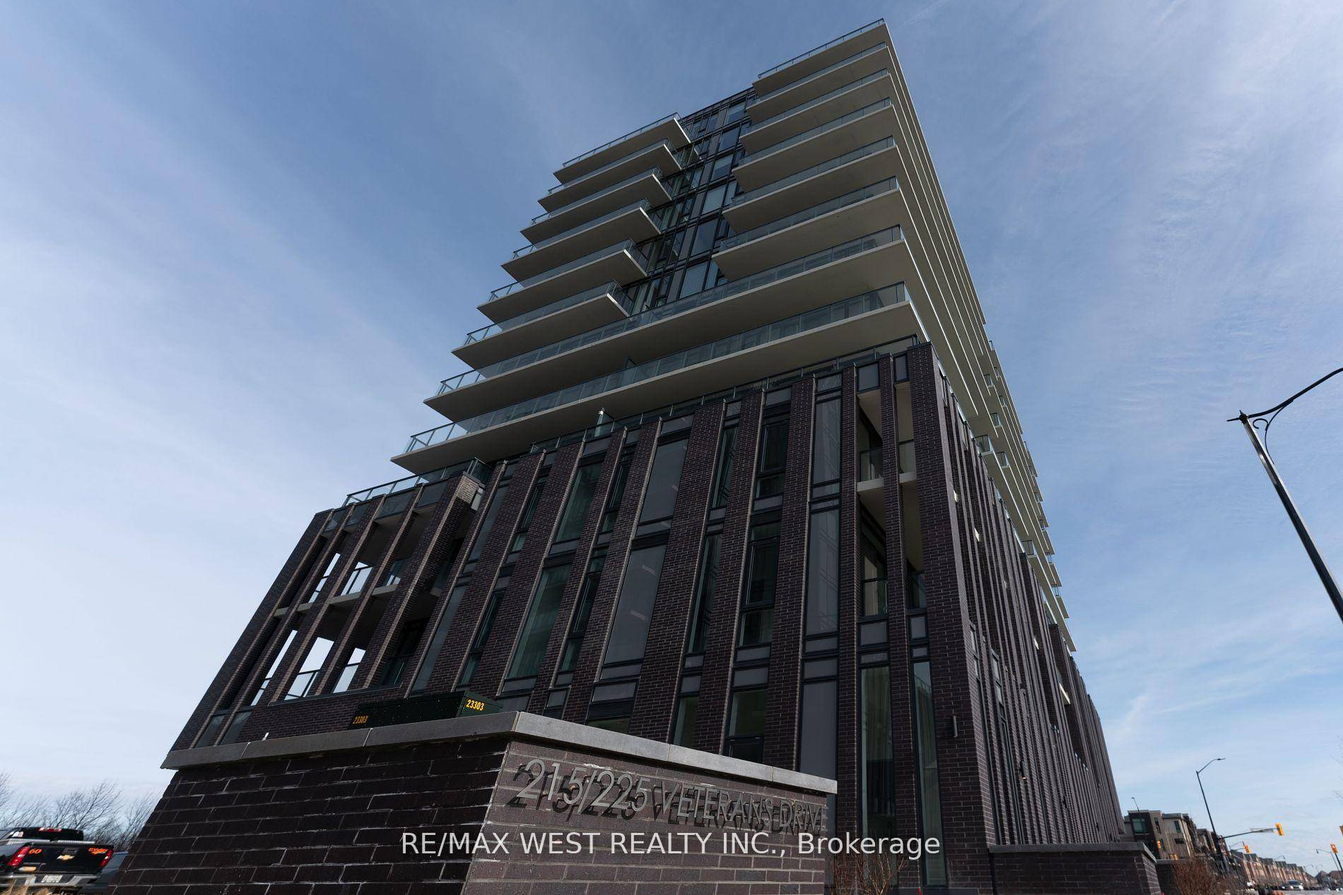 Welcome to Mont Vert Condos, the newest addition to Brampton's vibrant Mount Pleasant neighborhood.