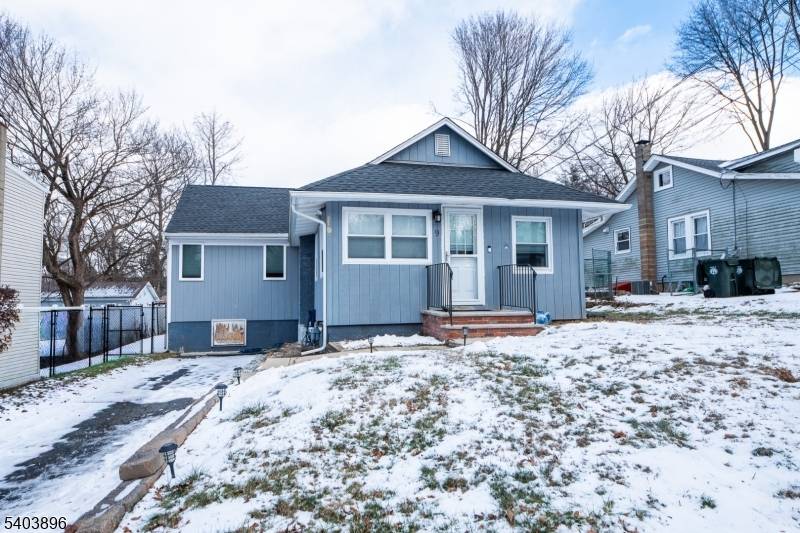 Welcome to 9 Prospect Avenue, a well maintained single level home offering three bedrooms and 1.