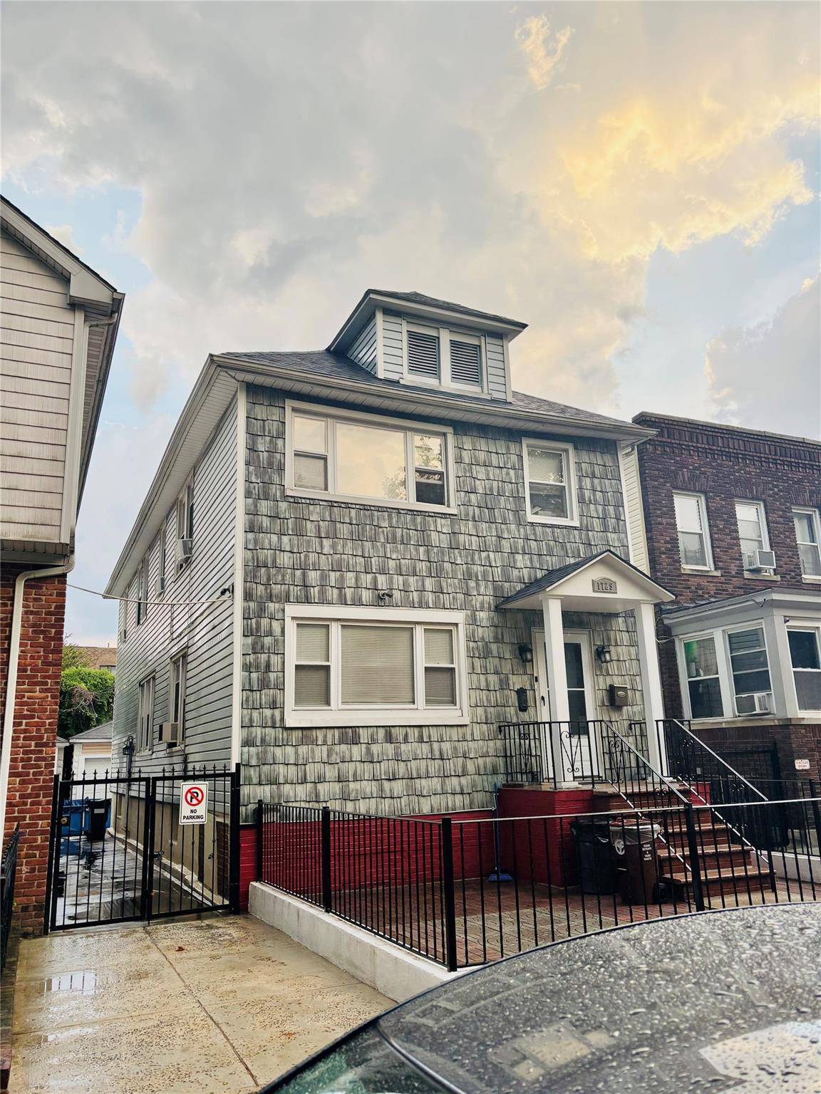 Pelham Bay Prime Investment Opportunity !