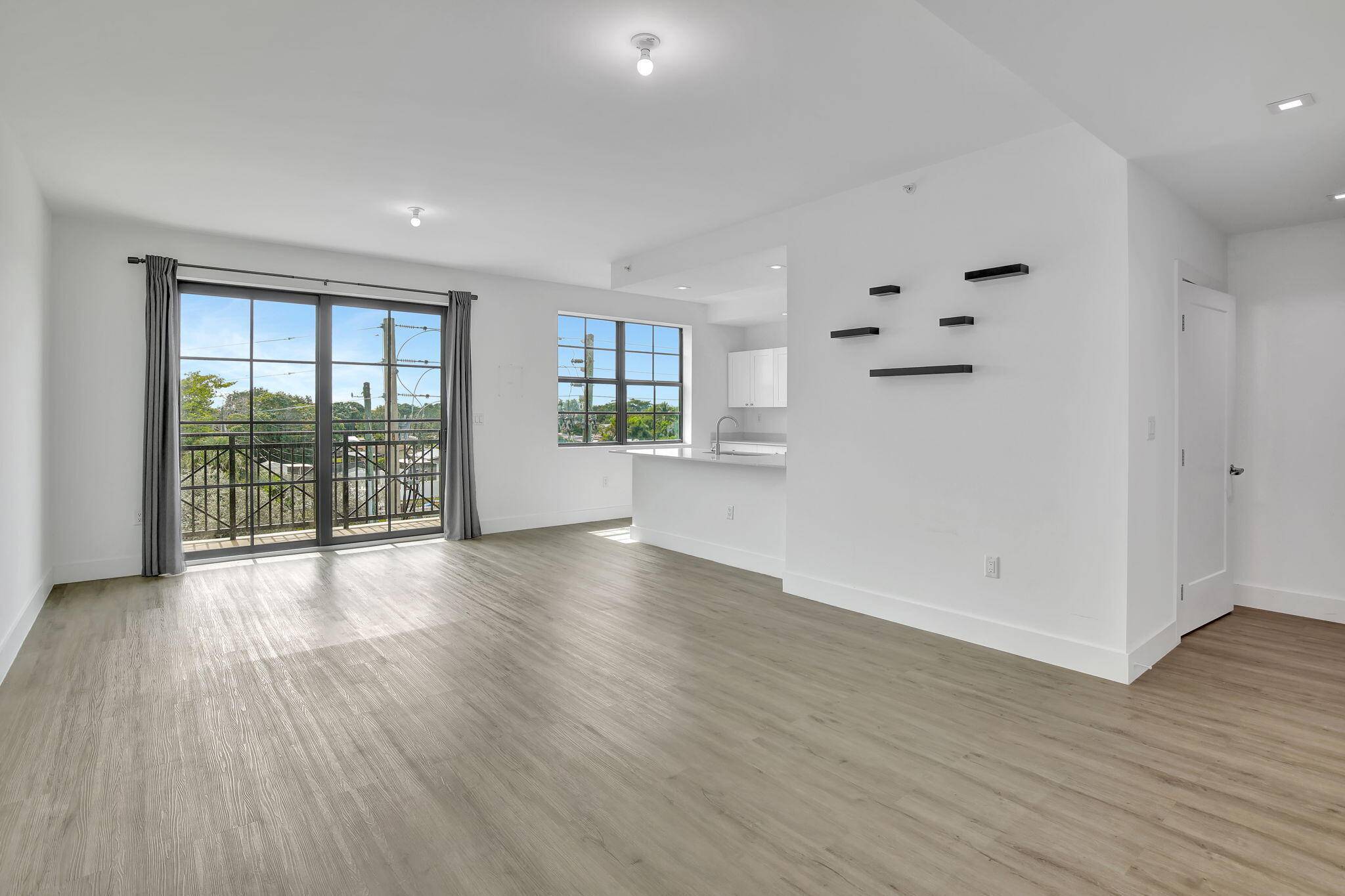 You'll love living in one of the larger 818 square foot units in Main Street Lofts.