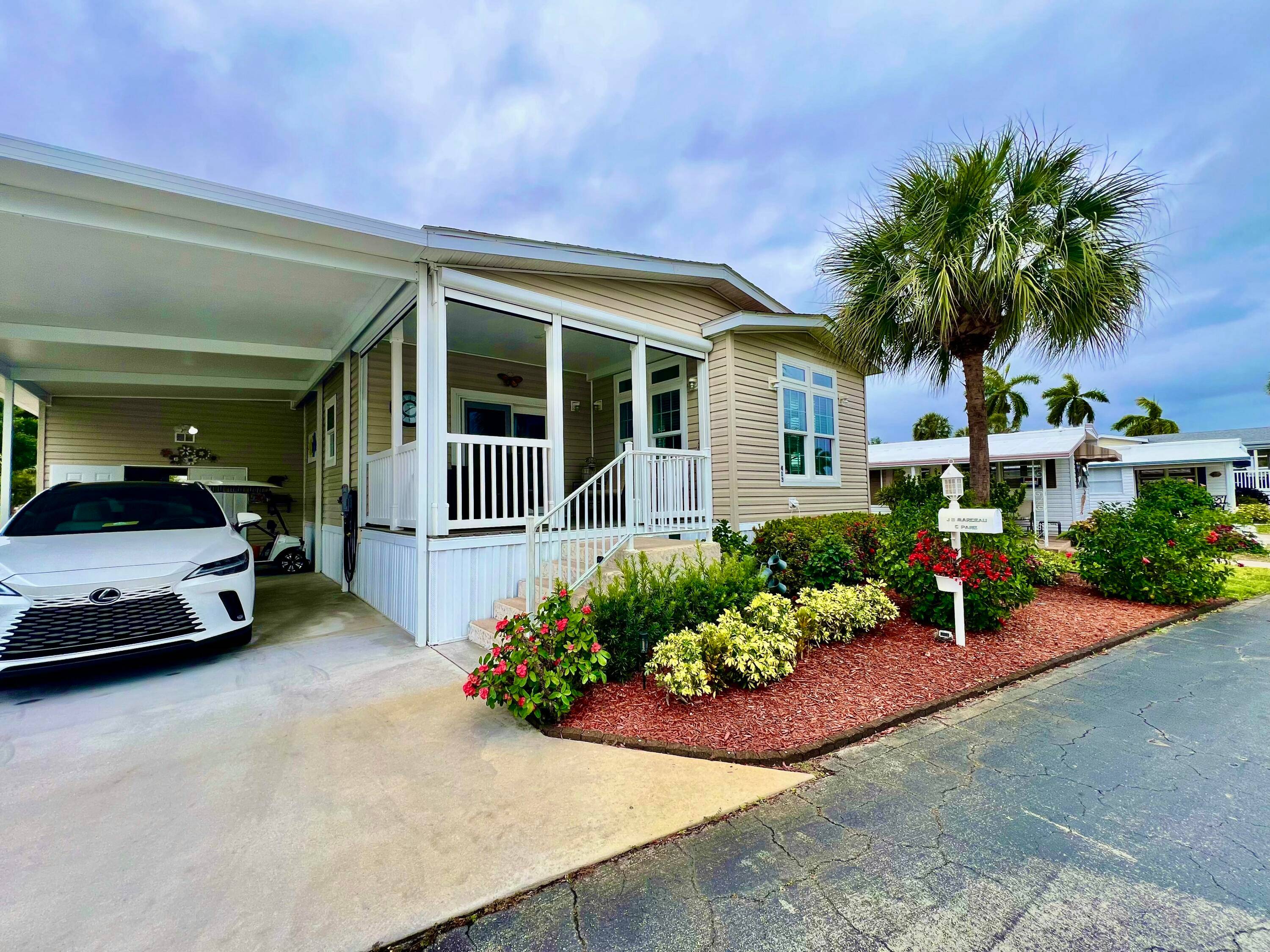 Stunning Doublewide JACOBSEN Mobile Home in Pine Tree Park Marina with Intracoastal and Ocean AccessLocated in the highly sought after Pine Tree Park, this elegant doublewide mobile home combines comfort, ...