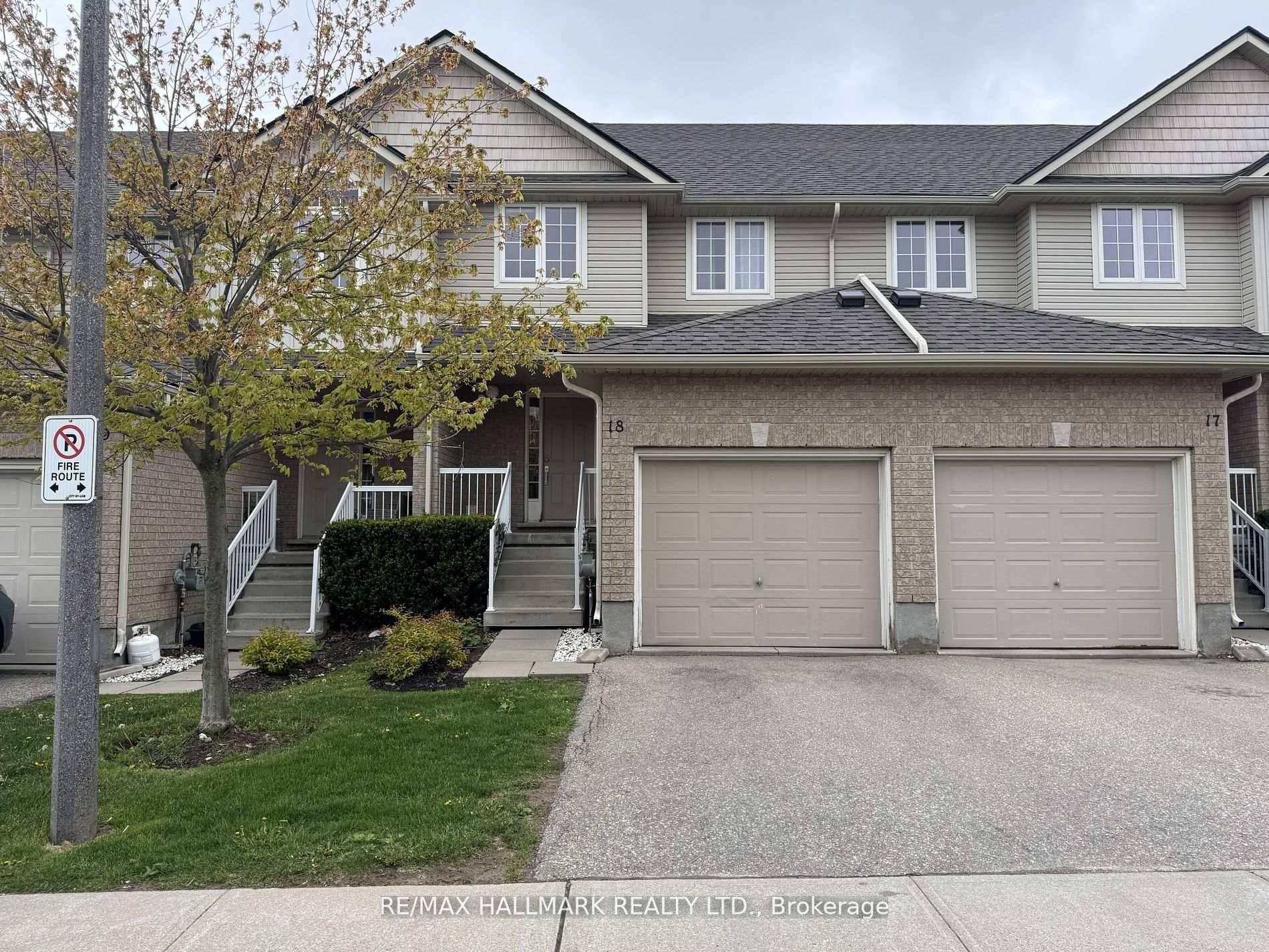 Fantastic opportunity to own an immaculate 3 Bedroom Condo Townhouse in a high sought after of great south end location of Guelph minutes away from Hwy 401.