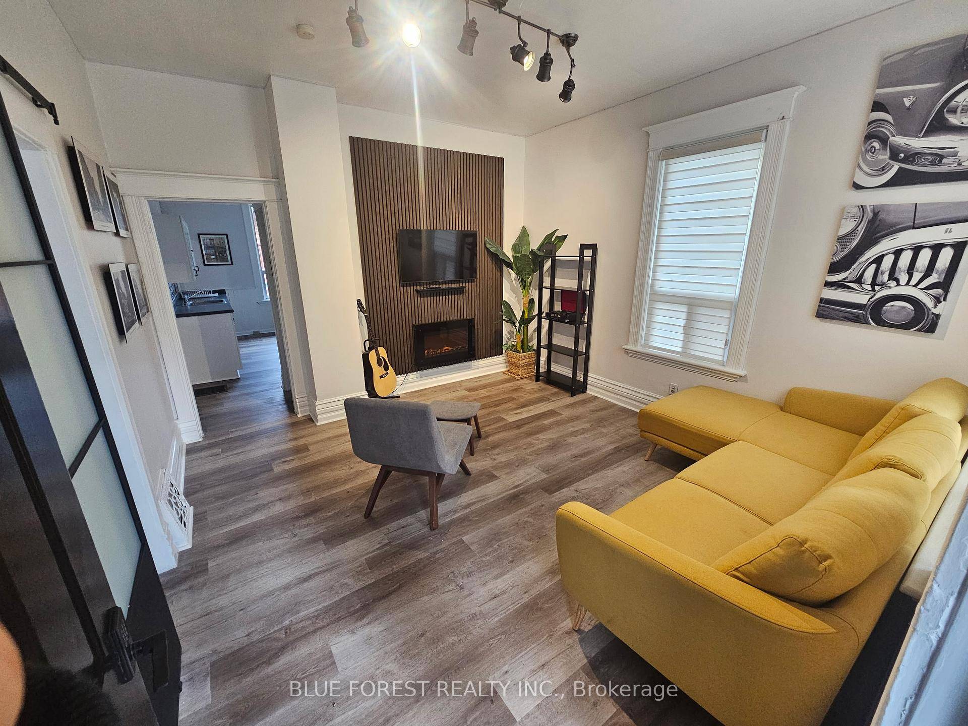 This licensed duplex offers the perfect setup for house hacking live in one unit and let the rental income offset your mortgage.