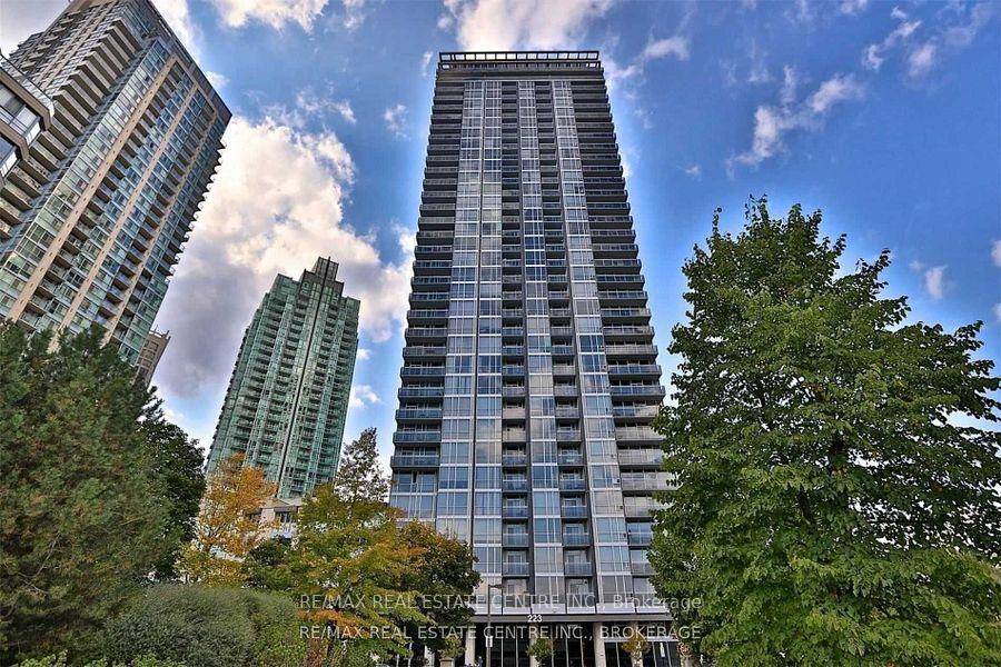 Fantastic Corner Unit At The Onyx !