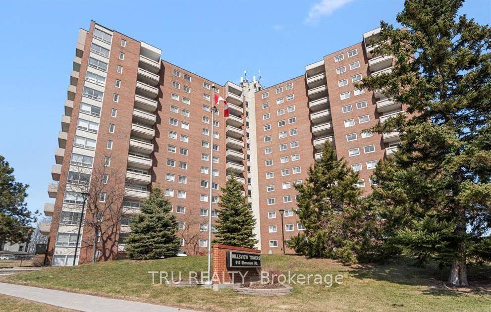 Welcome to carefree living in a quiet, friendly community !