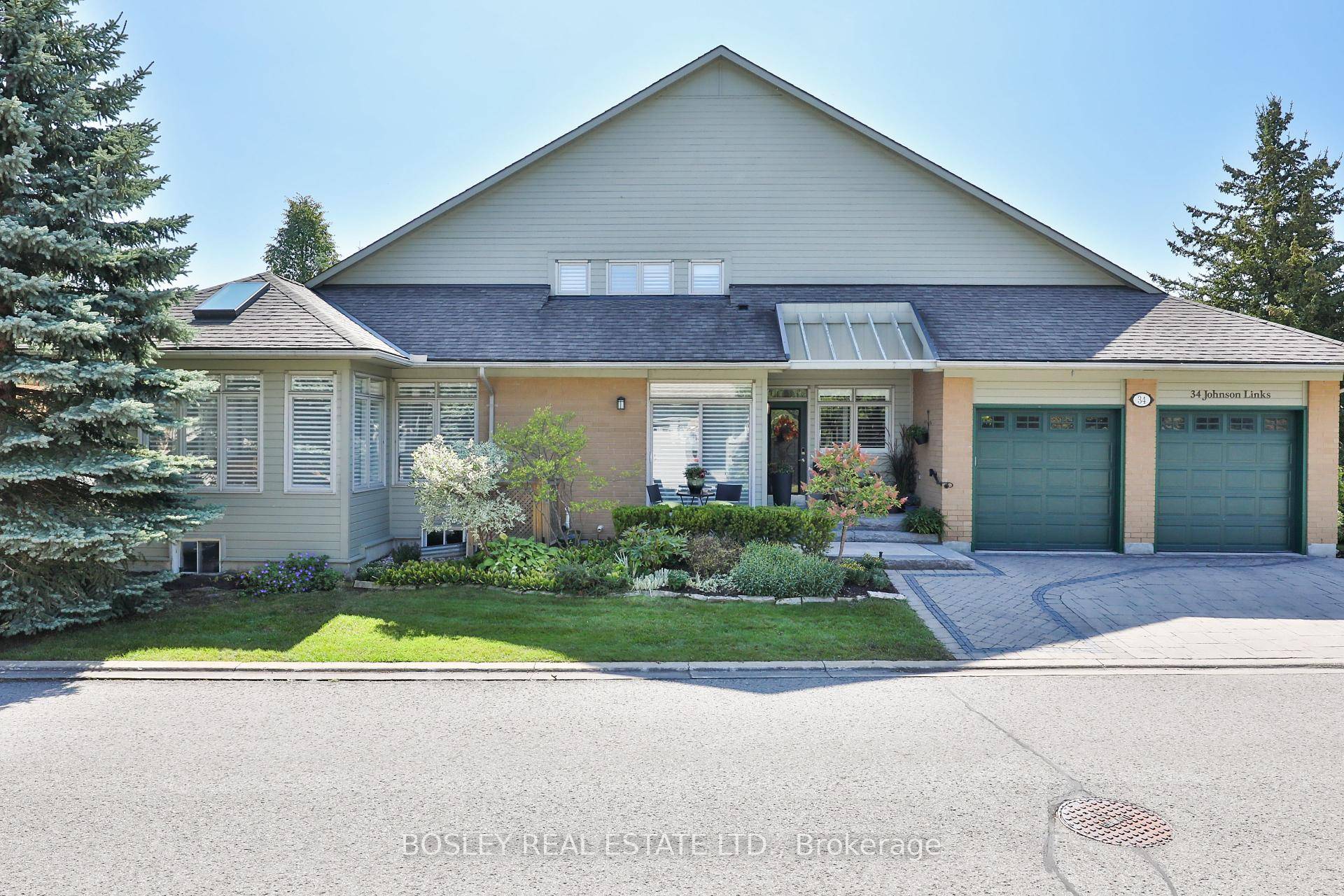 Having undergone a comprehensive renovation by the current owner, this rare corner lot home in Swan Lake is a refined and sophisticated residence within one of Markham's most coveted gated ...