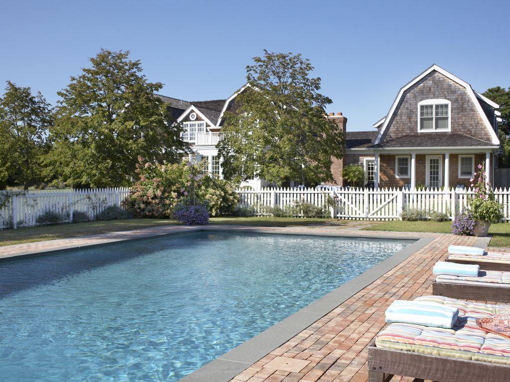 Beautiful Traditional in Southampton's Artist Colony