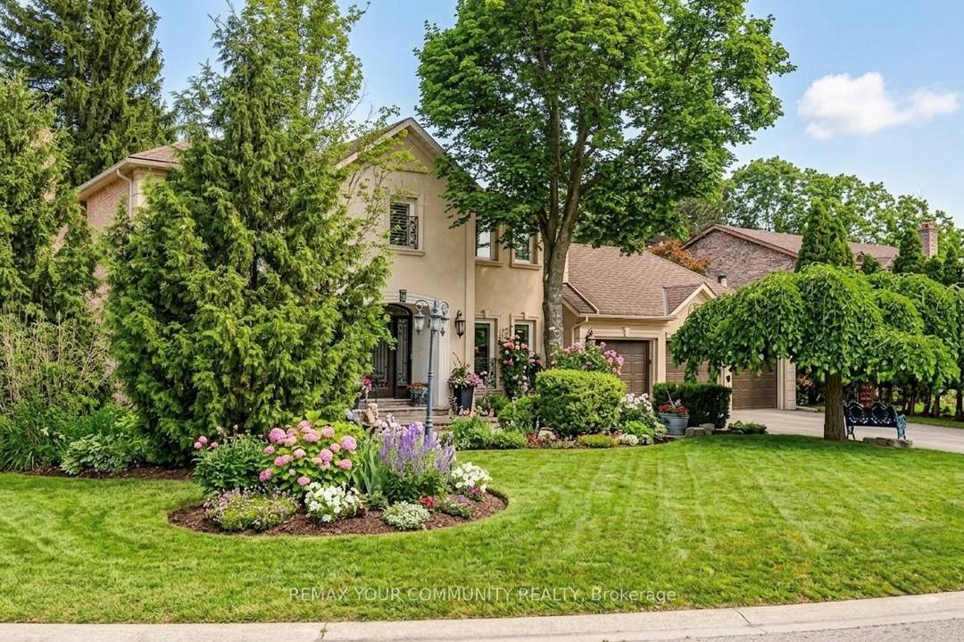 Welcome to 30 Deanbank Drive an exceptional offering on one of Thornhill's most prestigious and tightly held enclaves.