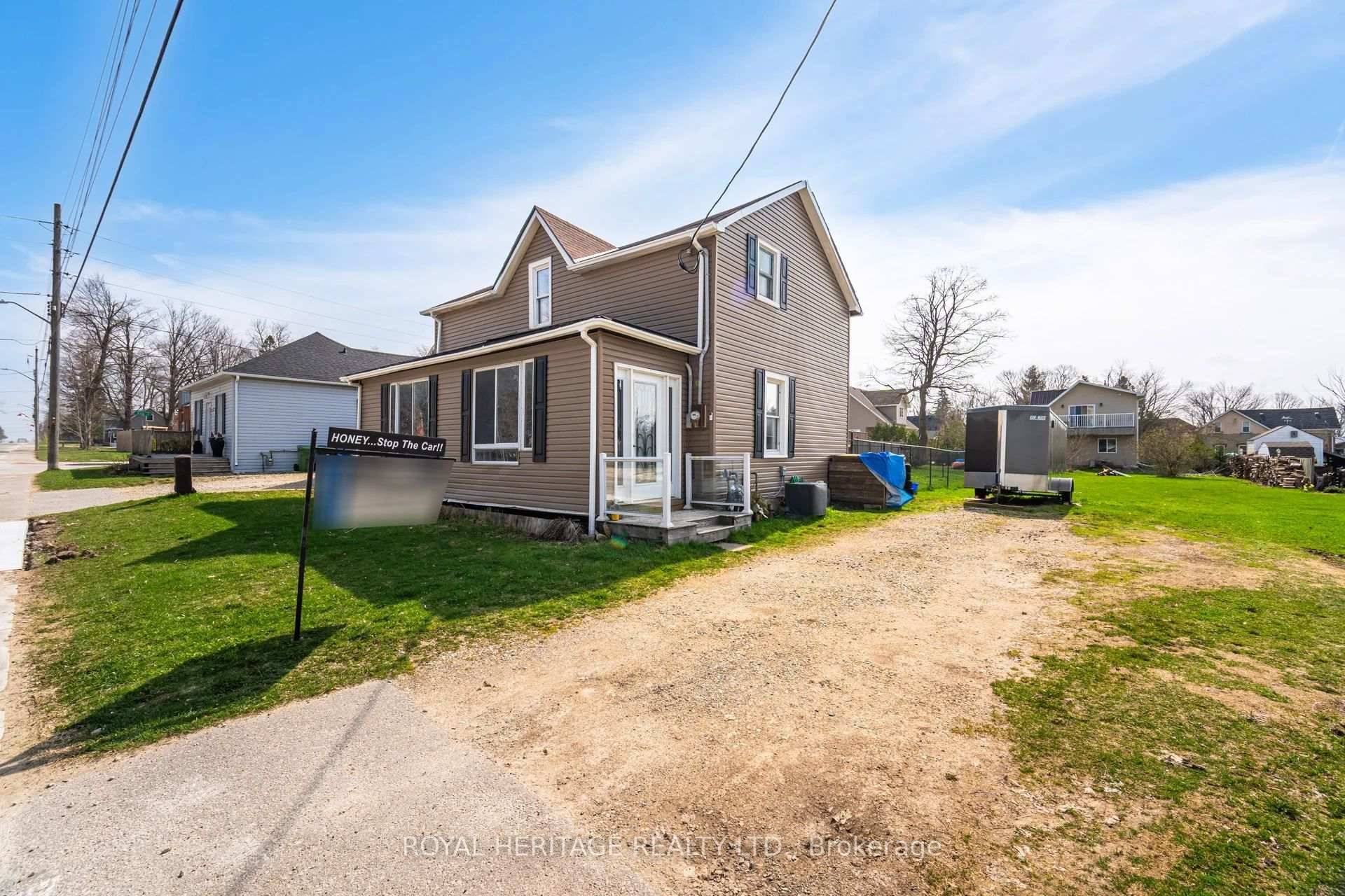 Ever so lovely, this renovated century home is in nestled in the picturesque town of Dundalk and offers great value.