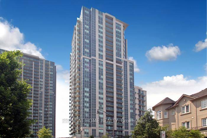 This bright and spacious 1 bed 1 bath condo is centrally located in the heart of North York.