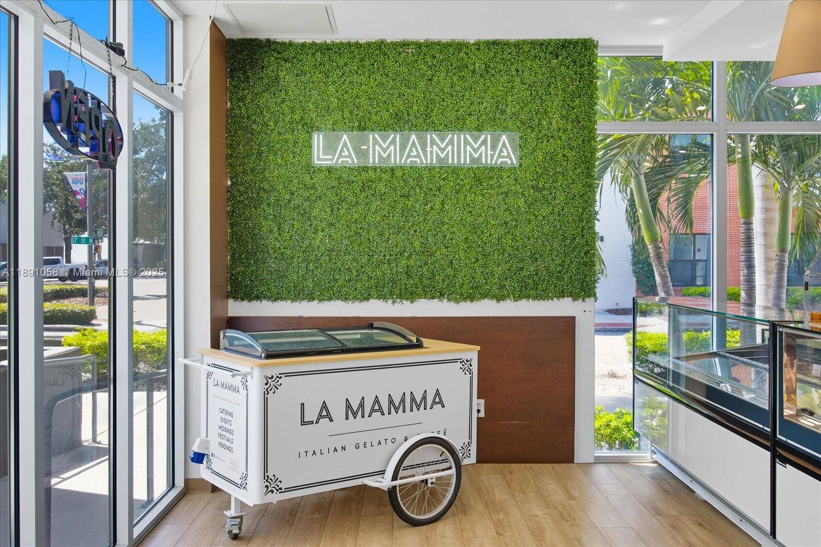 The Gelato shop is just steps from the Imagine Museum of Contemporary Glass Art, Vertical Ventures, steps from the newly renovated Tropicana Field, Unity Park, Kenwood Dog Park, and numerous ...
