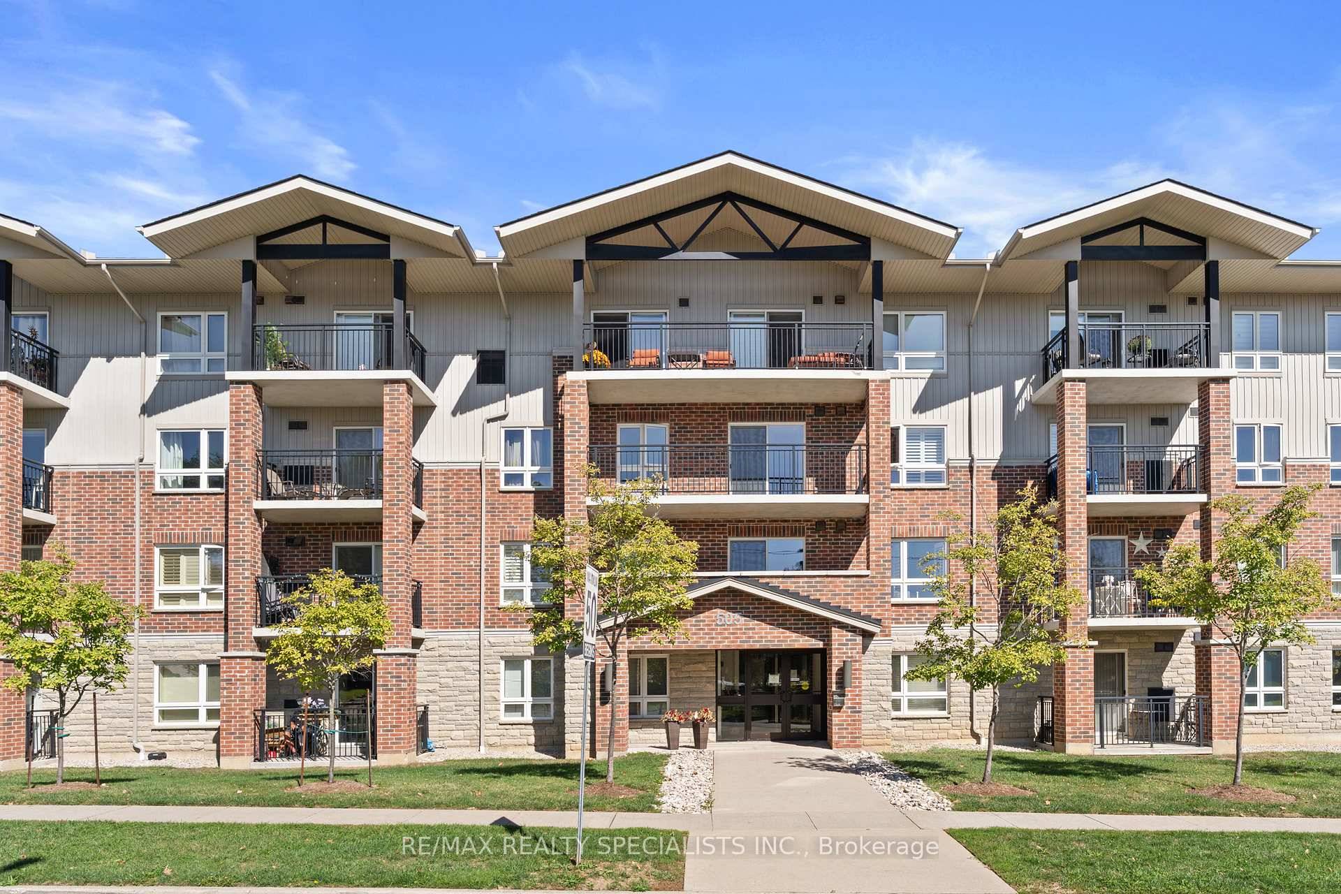 TWO BEDROOM Beautiful CONDO in the Most sought after Preston Arbour neighbourhood of Cambridge.