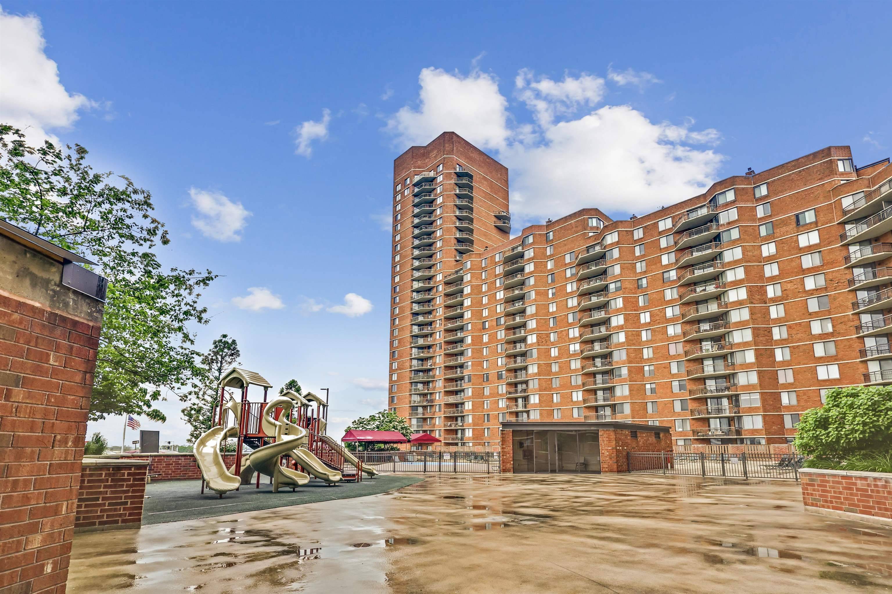 704 HARMON COVE TOWER Condo New Jersey