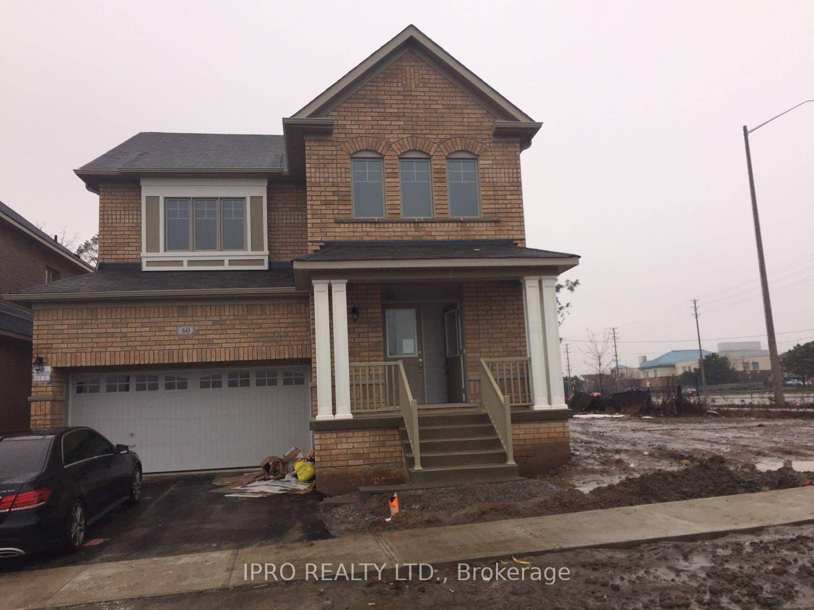 Nestled in the prestigious Credit Valley neighbourhood, this impressive four bedroom detached home is the epitome of luxurious family living providing ample space for a growing family.