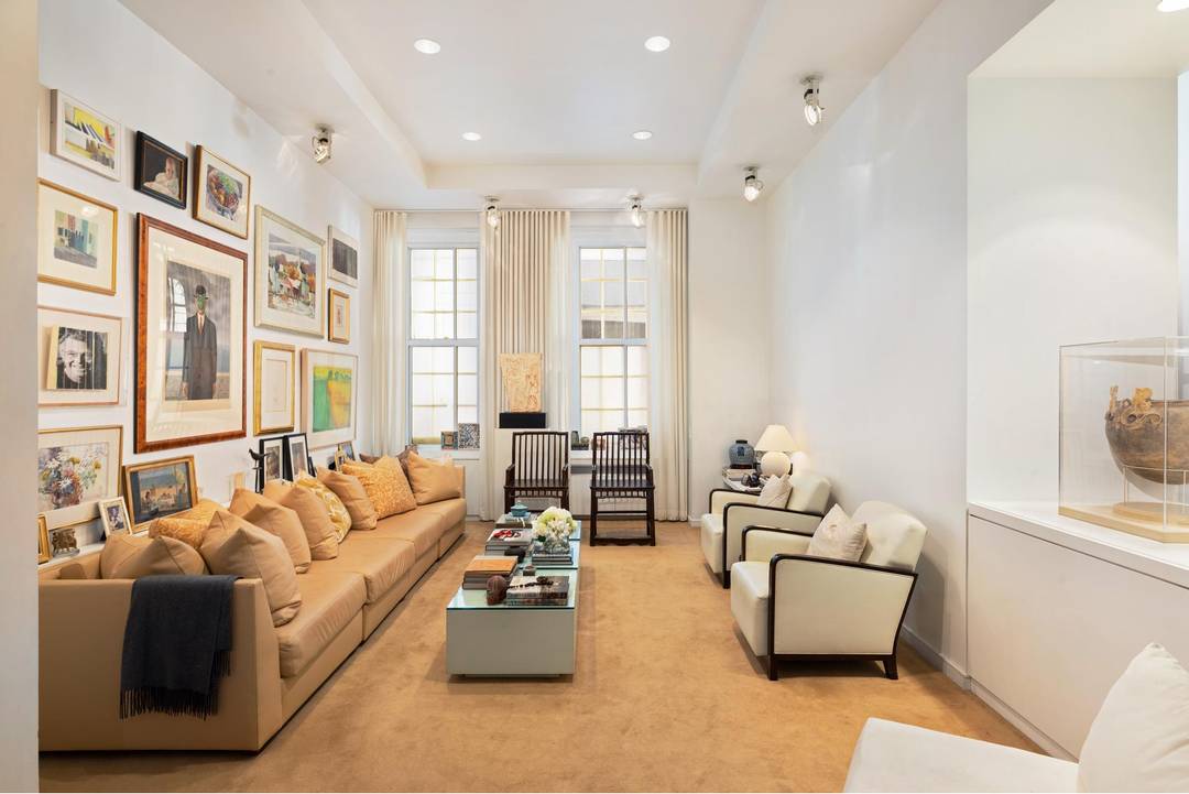 Welcome to 829 Park Ave, 1C, a true gem nestled in the heart of The Upper East Side.