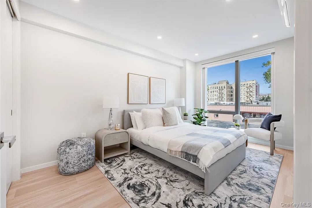 Welcome to Sunnyside Arcadia, a brand new luxury development in the heart of Sunnyside, Queens.