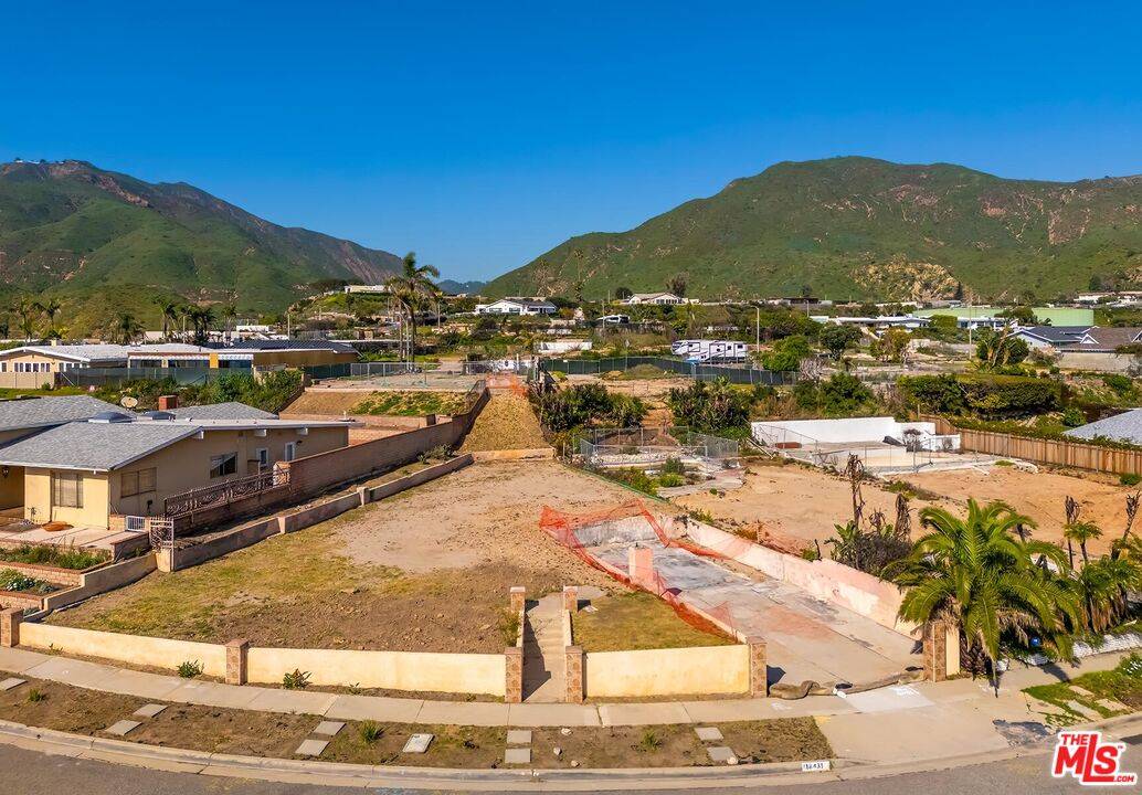 18431   Coastline Dr Malibu La