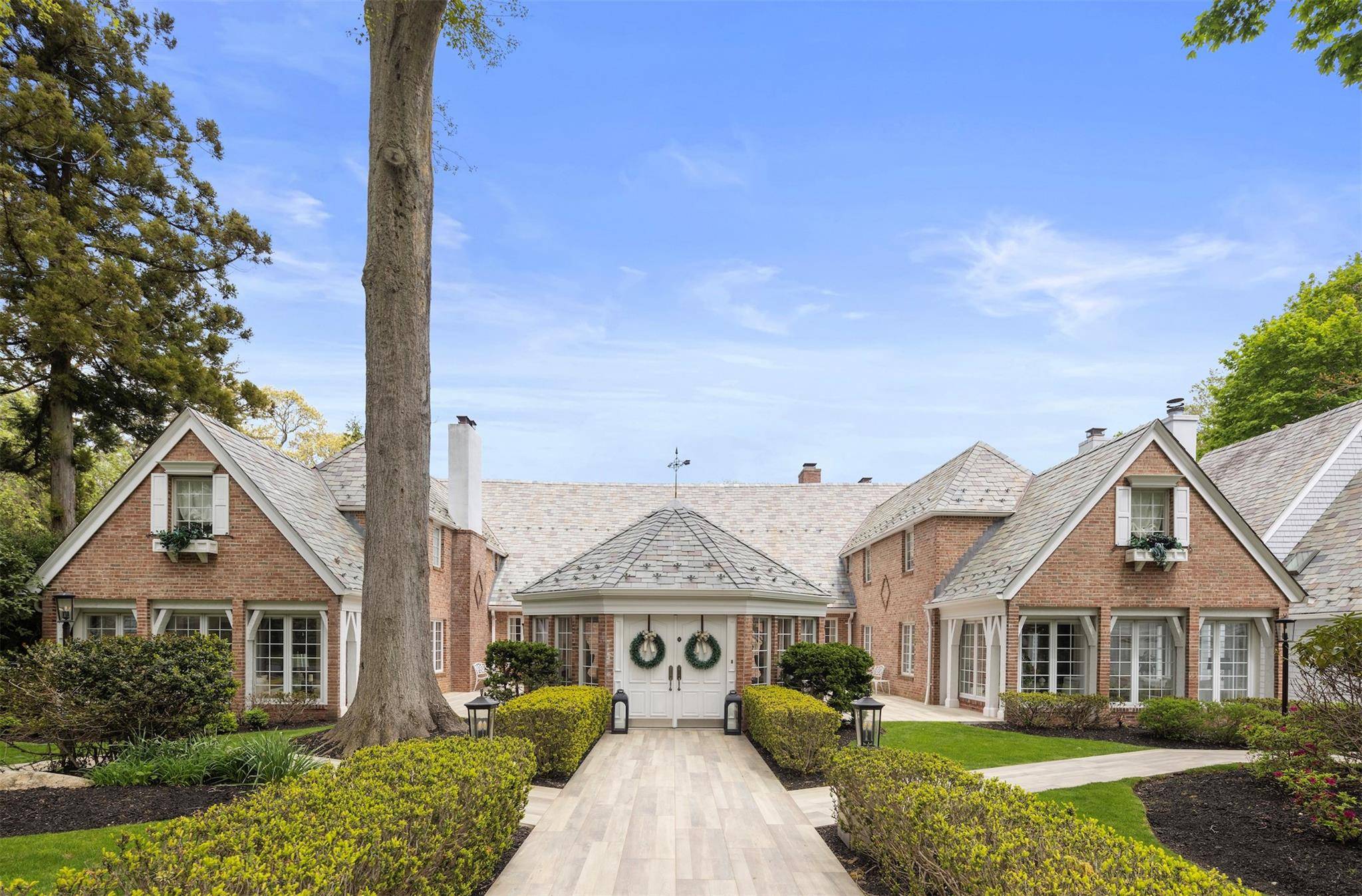 LUXURY PROPERTY AUCTION September 10 September 18 Accepting Starting Bids Through 9th of September.