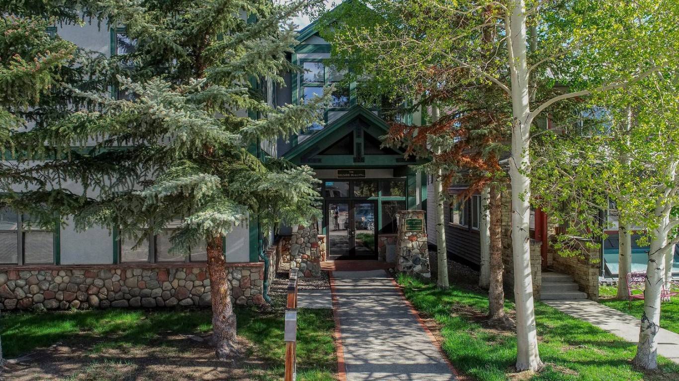 Boasting a prime location, this property enjoys the benefit of being surrounded by a constant flow of foot and vehicle traffic.
