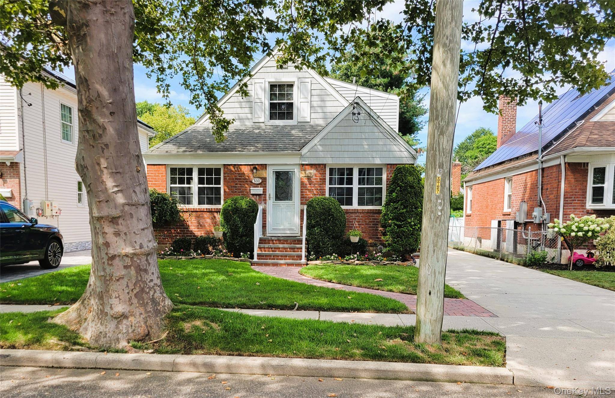 Welcome to this charming 4 bedroom Cape home located in the Village of New Hyde Park !
