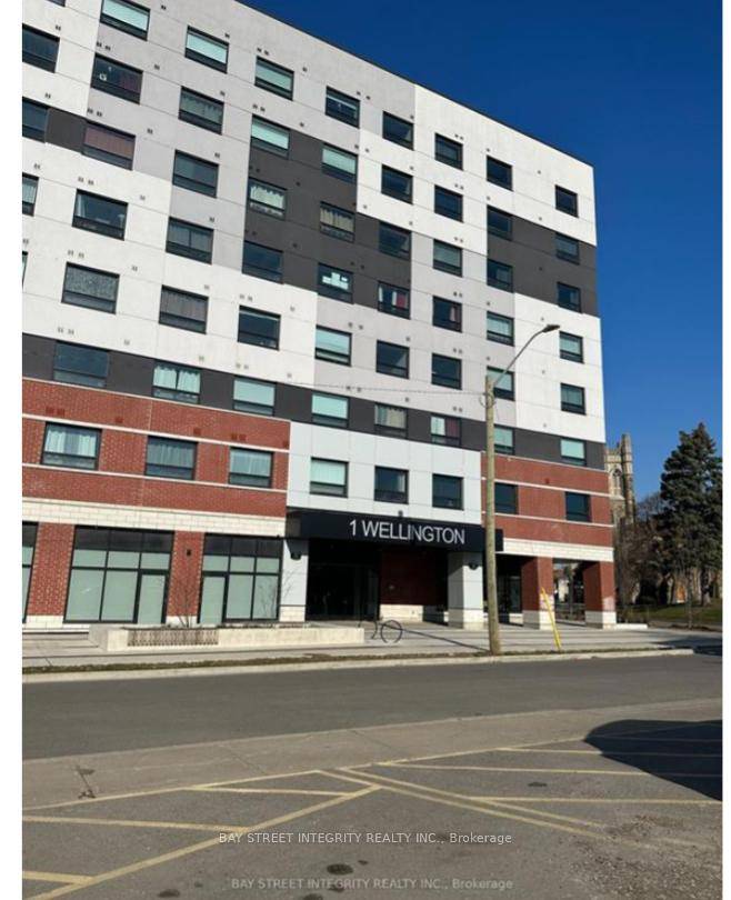 Bright And Spacious 1 Bedroom Plus Study, 1 Bath ; 9Ft Ceilings, Laminate Flooring Throughout, Ground Floor Retail Space For Convenience.