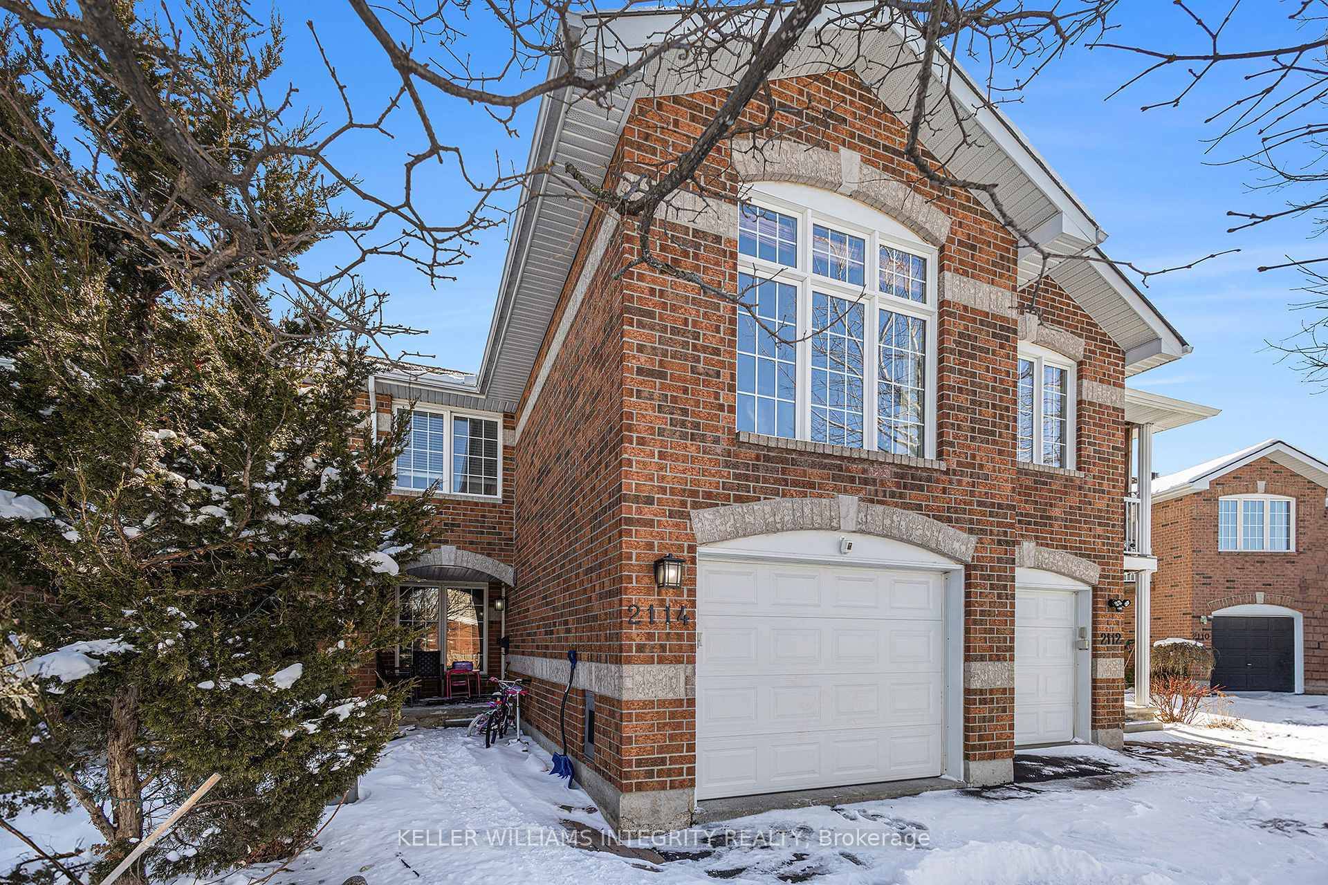 Spacious 3 Bedroom 3 Bath Townhouse in Spring Ridge.