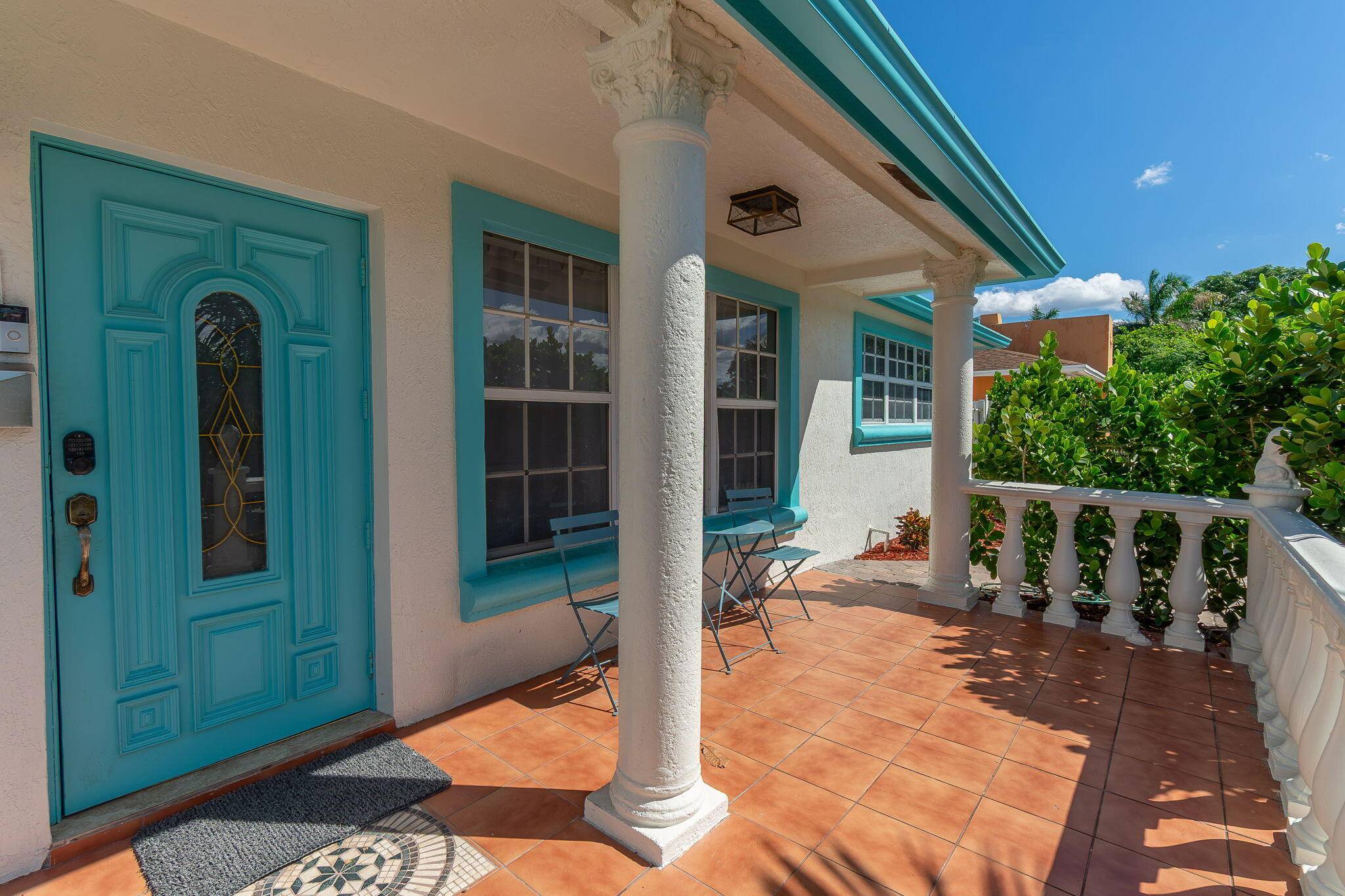 Spacious and charming 6 Bedrooms 3 full bath single family home.