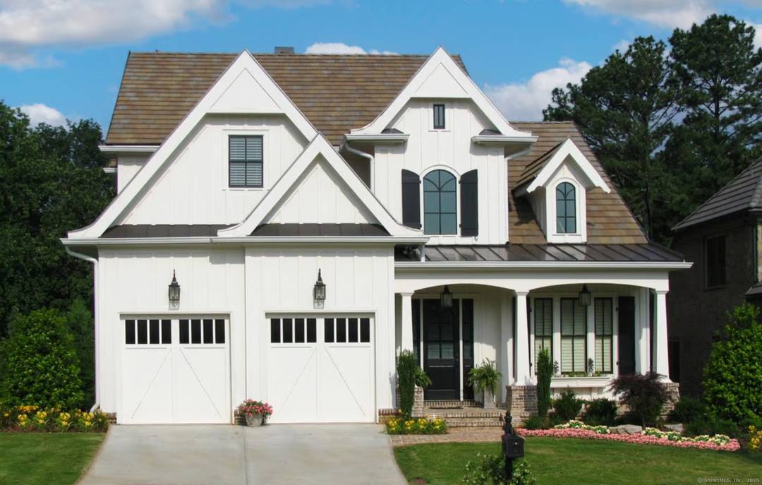 Build Your Dream Home at RESIDENCES at The Estate !