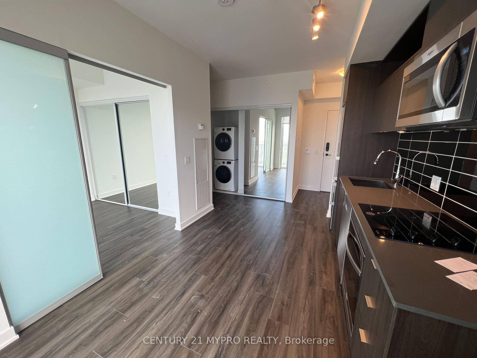 Live in the heart of Downtown Toronto at Social Condos by Pemberton.