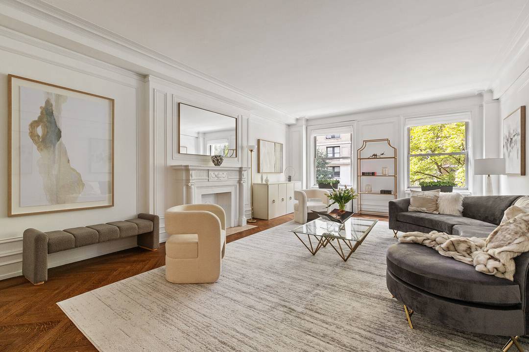 Apartment 2A at 161 West 86th Street is a truly grand and gracious 10 room residence, perfectly positioned on a prime Upper West Side block just moments from both Central ...