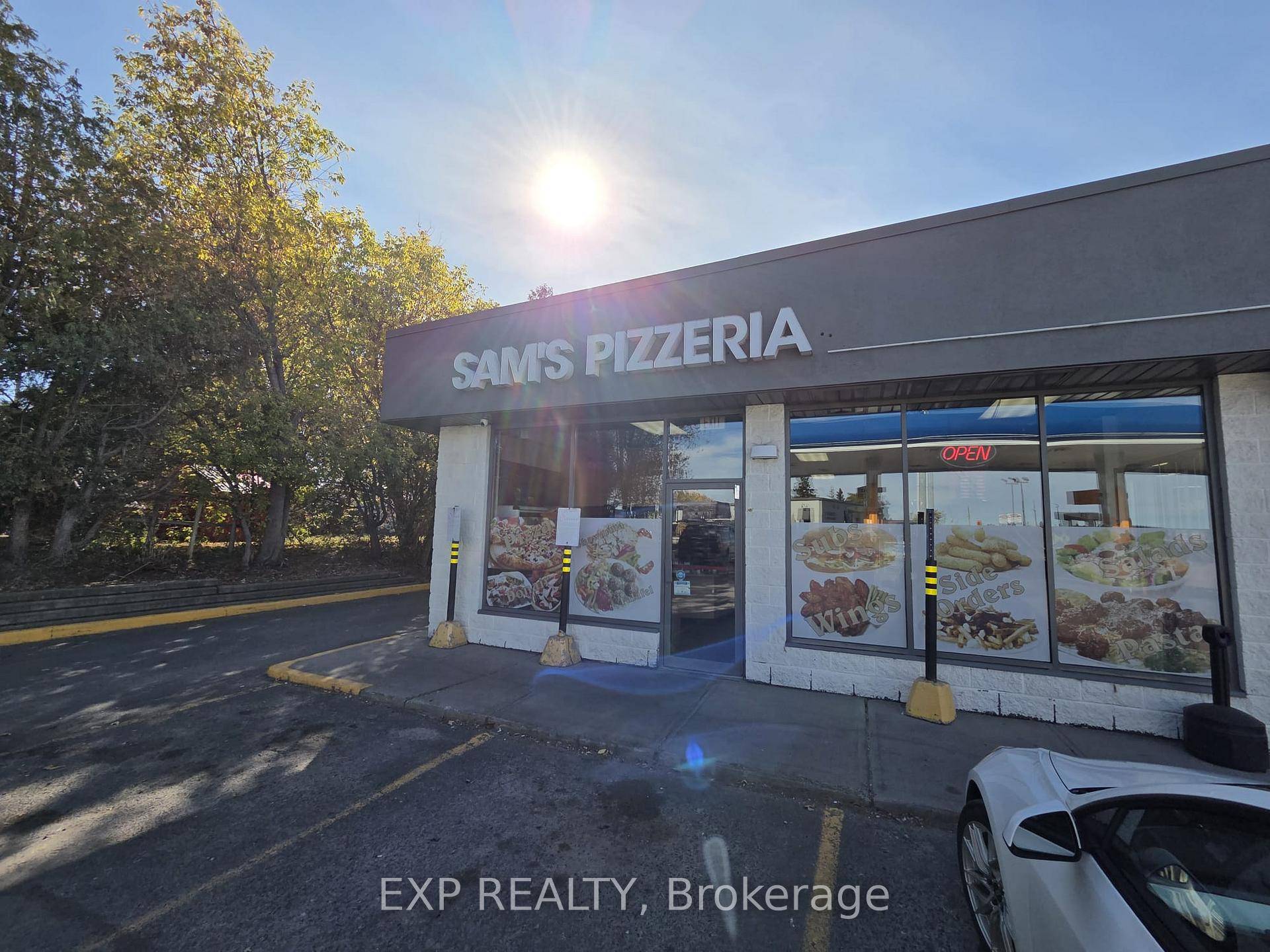 Rare turnkey profitable investment opportunity Own one of Kemptville's busiest and most beloved pizzerias, boasting a stellar 4.