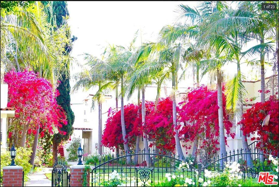 1134 Chelsea Ave 2BR Santa Monica La