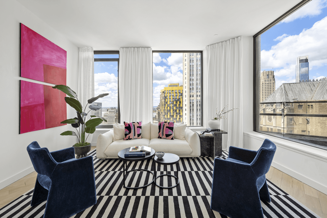 SUNSET VIEWS. STUNNING AMENITIES.