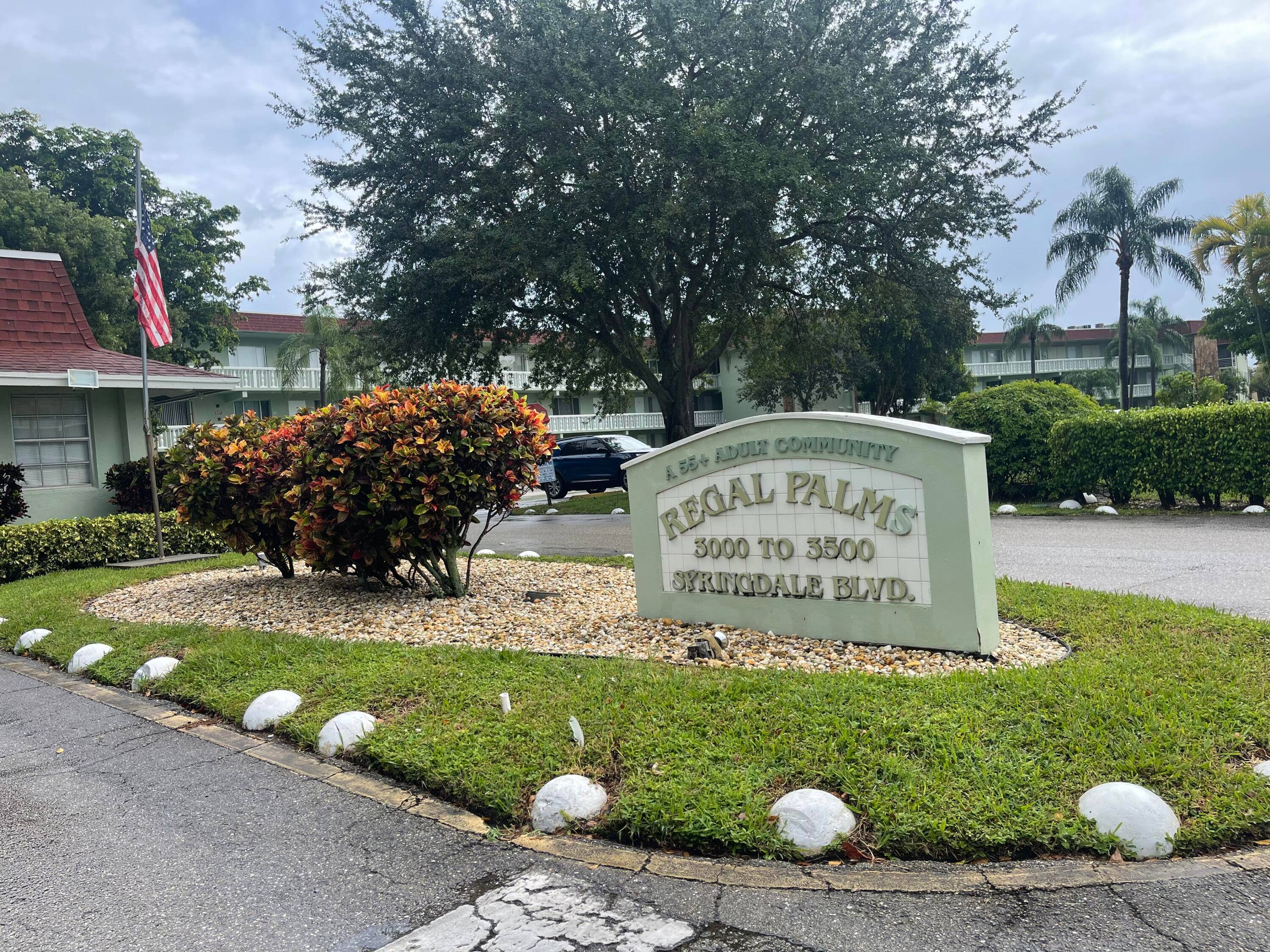 BEAUTIFUL FULLY RENOVATED TURN KEY FULLY FURNISHED STUNNING CONDO.