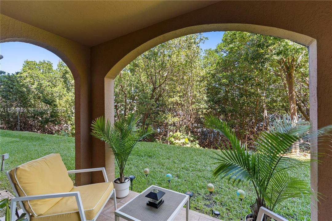 Welcome to this beautiful waterfront condo in Aventura, ideally located along the prestigious Country Club Drive in the highly desirable Yacht Club community the only one in Aventura that allows ...