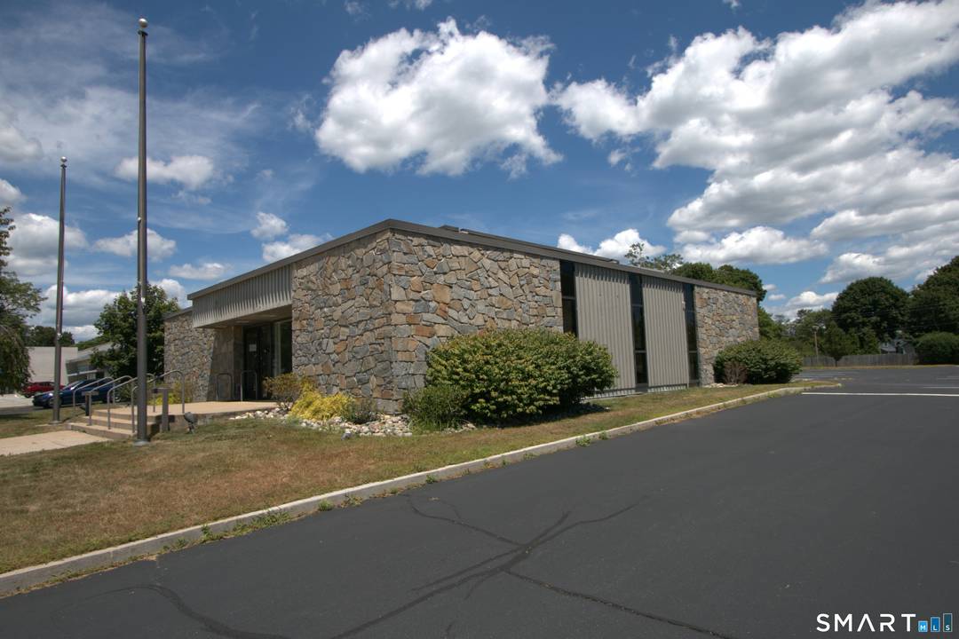 Situated in the heart of downtown Niantic, 43 Pennsylvania Avenue presents an exceptional opportunity for owner users, investors, or developers seeking a versatile commercial asset in one of East Lyme's ...