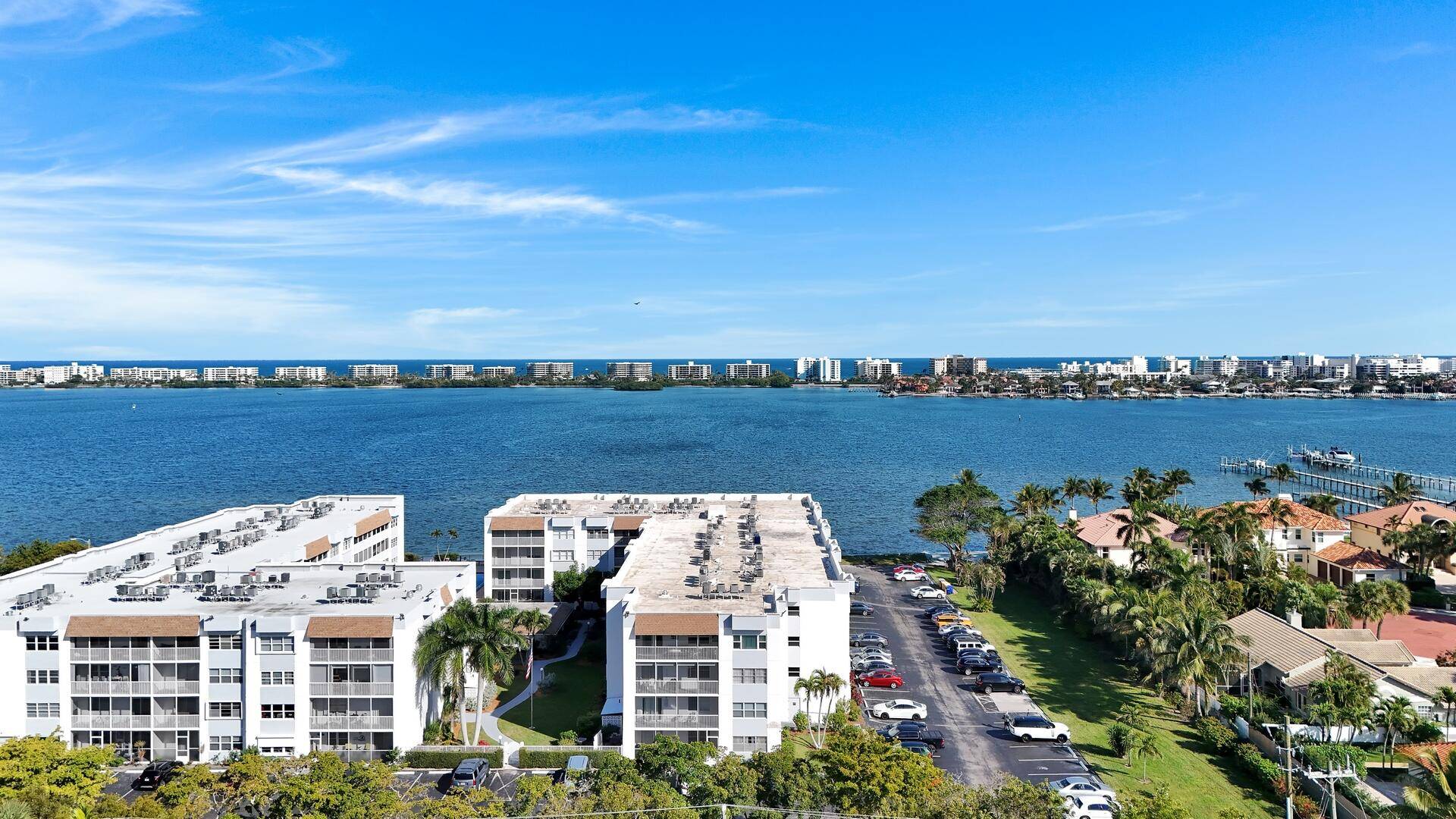 Welcome to this delightful 2 bedroom, 2 bath condo in the desirable Palm Lakes community !
