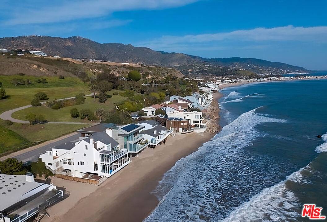24208   Malibu Rd Malibu La