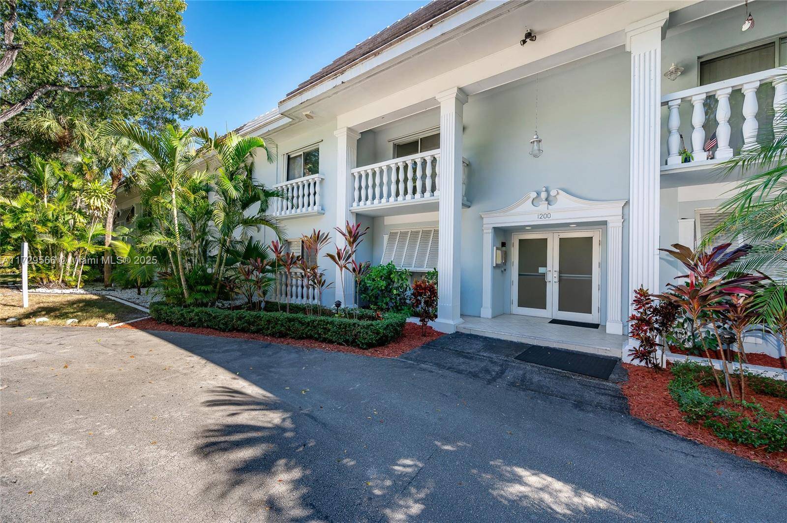 Welcome to your new home in the heart of Coral Gables !