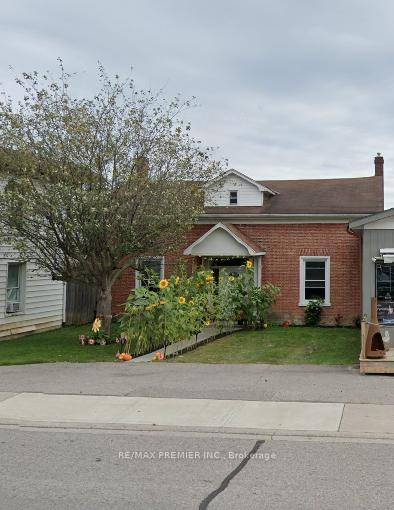 Three Bedroom House For Lease in Brighton.